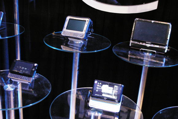 Intel reveals Atom ultra-mobile CPU details